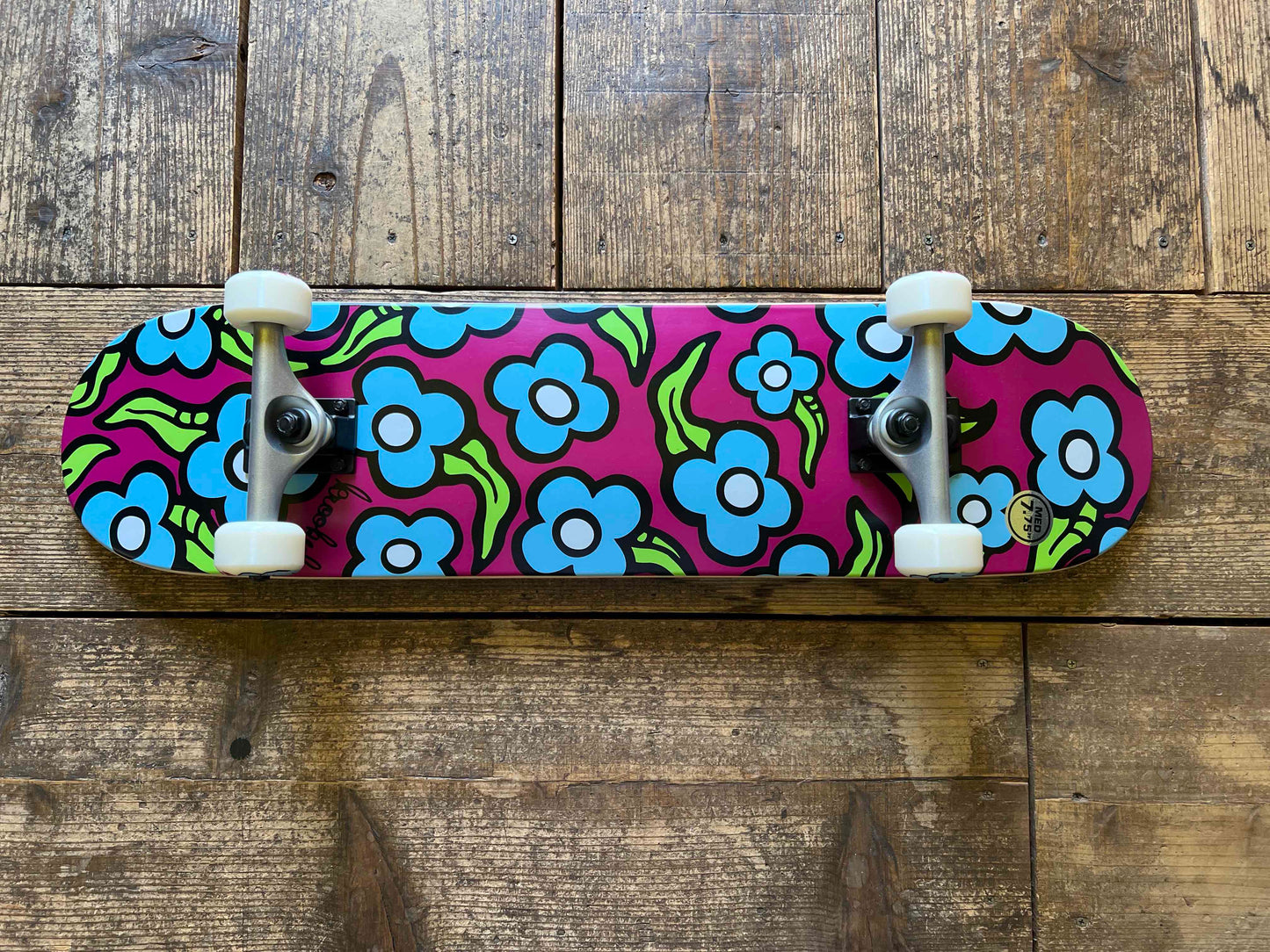 KROOKED WILD STYLE MED7.75 ワイルドスタイルフラワーズ 完成品 ピンク 初心者 子供用 ジュニア スケートボード クルキッド コンプリート 7.75インチ 正規代理店契約商品 ■
