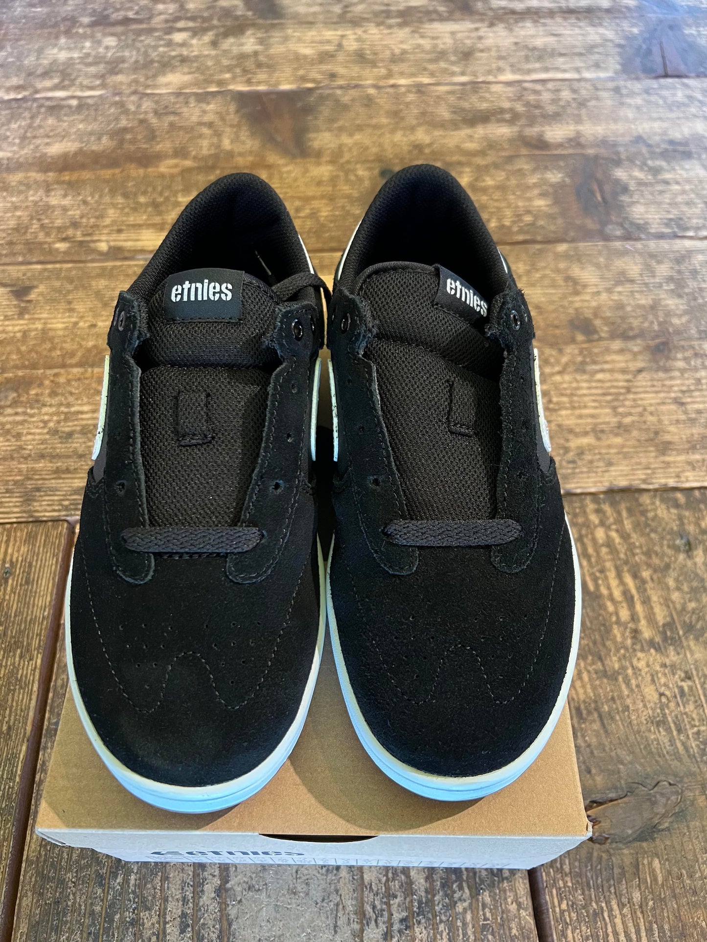 ETNIES WINDROW Black 24cm エトニーズ ブラック スケートボード BMX スケシュー 正規代理店契約商品 ■